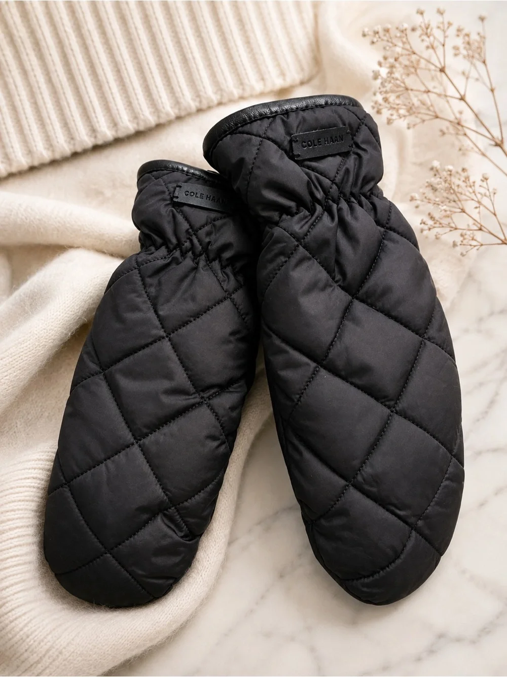 Cole Haan Women’s Quilted Puffer Mittens Leather Palm Faux Fur Lined Black NWT